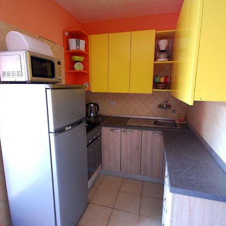 Apartments Juric By El-Pi Tours Njivice Kültér fotó