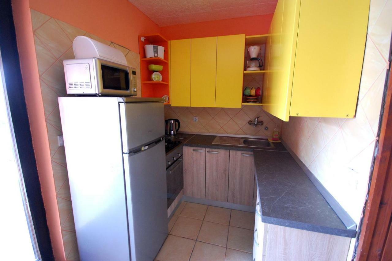Apartments Juric By El-Pi Tours Njivice Kültér fotó