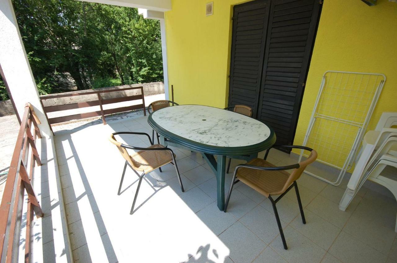 Apartments Juric By El-Pi Tours Njivice Kültér fotó