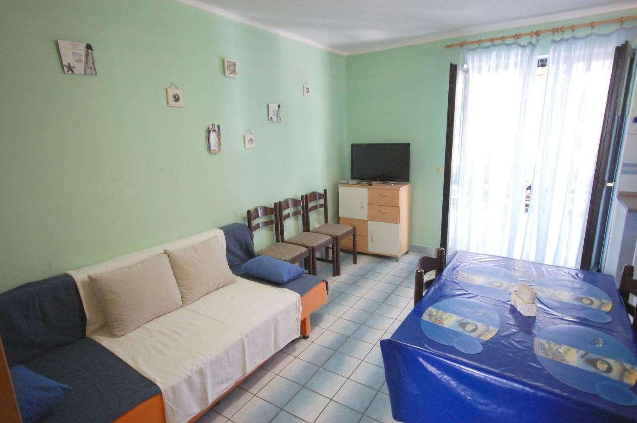 Apartments Juric By El-Pi Tours Njivice Kültér fotó