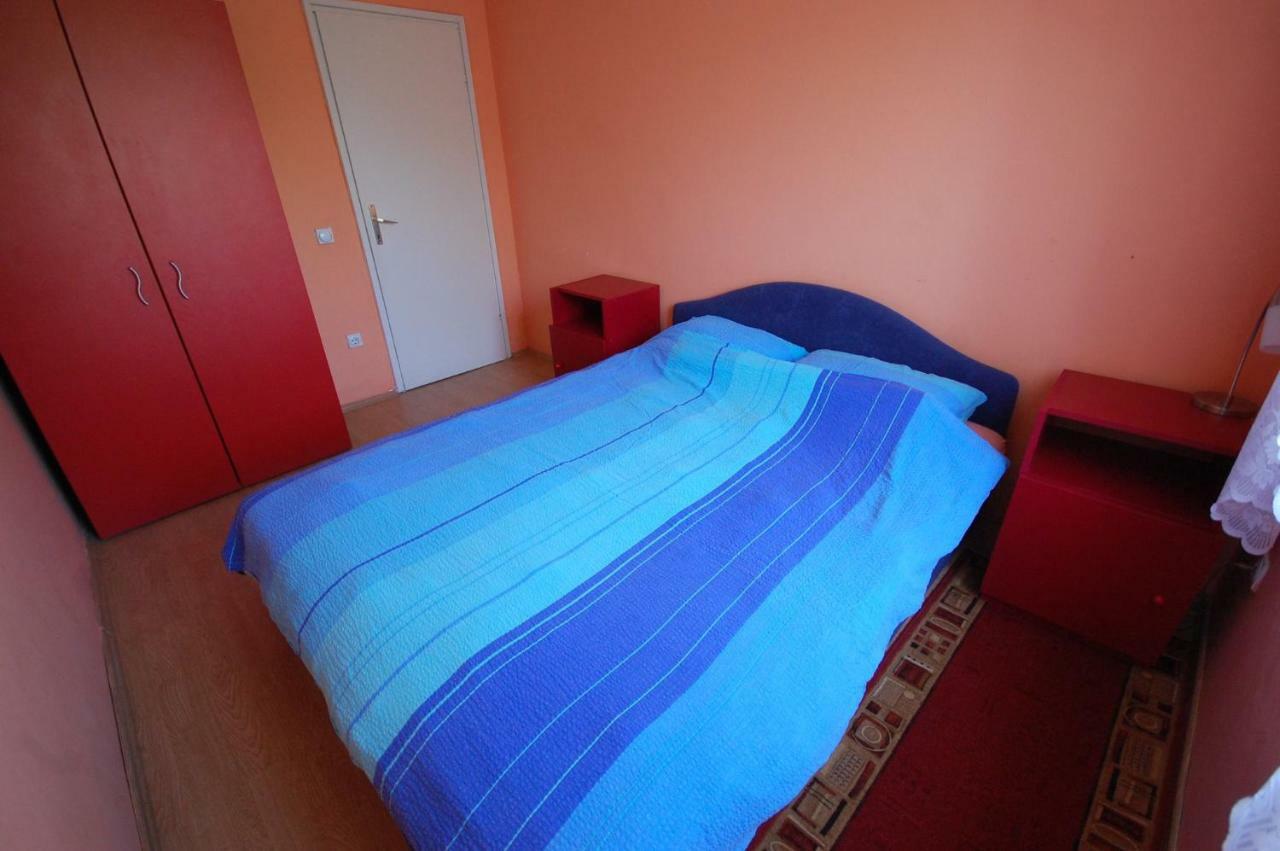 Apartments Juric By El-Pi Tours Njivice Kültér fotó