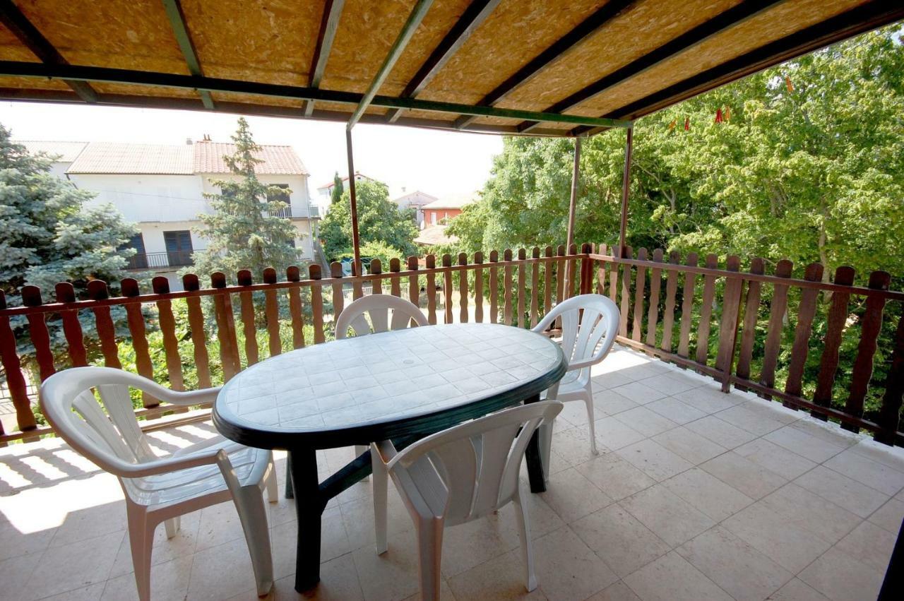 Apartments Juric By El-Pi Tours Njivice Kültér fotó