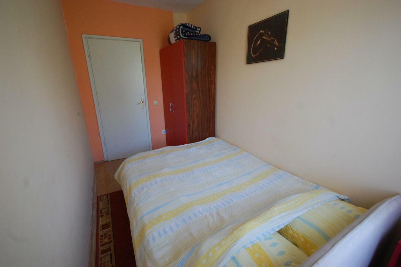 Apartments Juric By El-Pi Tours Njivice Kültér fotó